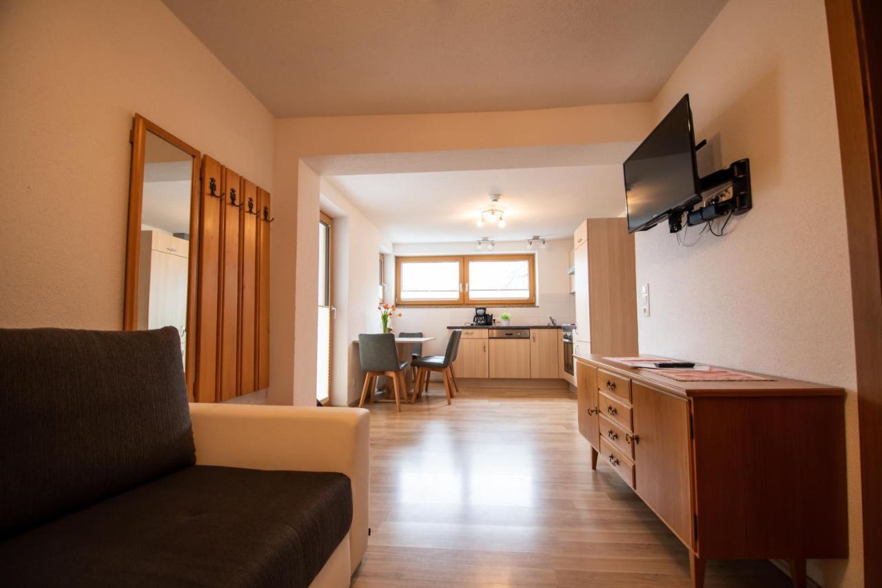 Haus Raggl Lägenhet Landeck Exteriör bild